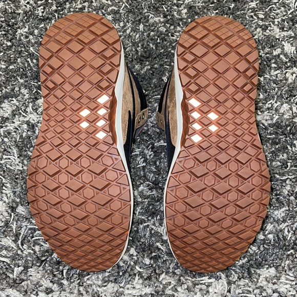 New VANS Ultrarange EXO Hi MTE-1 in Dachshund / Black - Picture 11 of 16